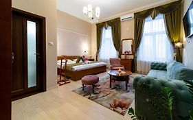 Central Harmony Apartment